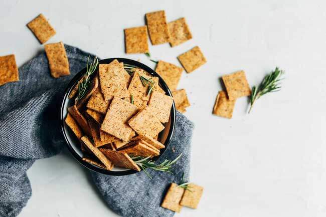 easy-vegan-gluten-free-crackers-7-ingredients-1-bowl-super-crispy-and-delicious-vegan-glutenfree-crackers-rosemary-snack-recipe