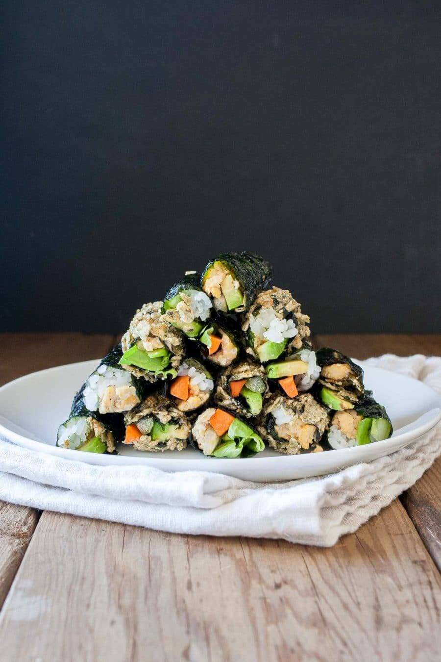 vegan-easy-sushi-rolls-seaweed-snacks-69