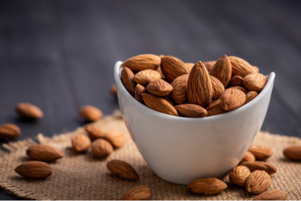 Healthy-Protein-Snacks-Almonds